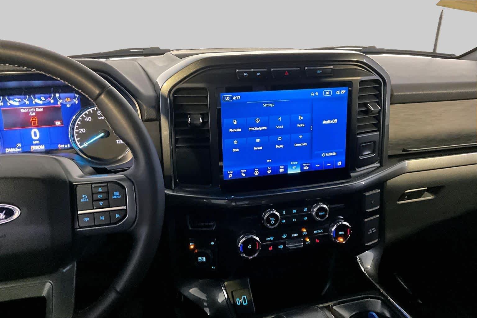 Used 2023 Oxford White Ford XLT image 7