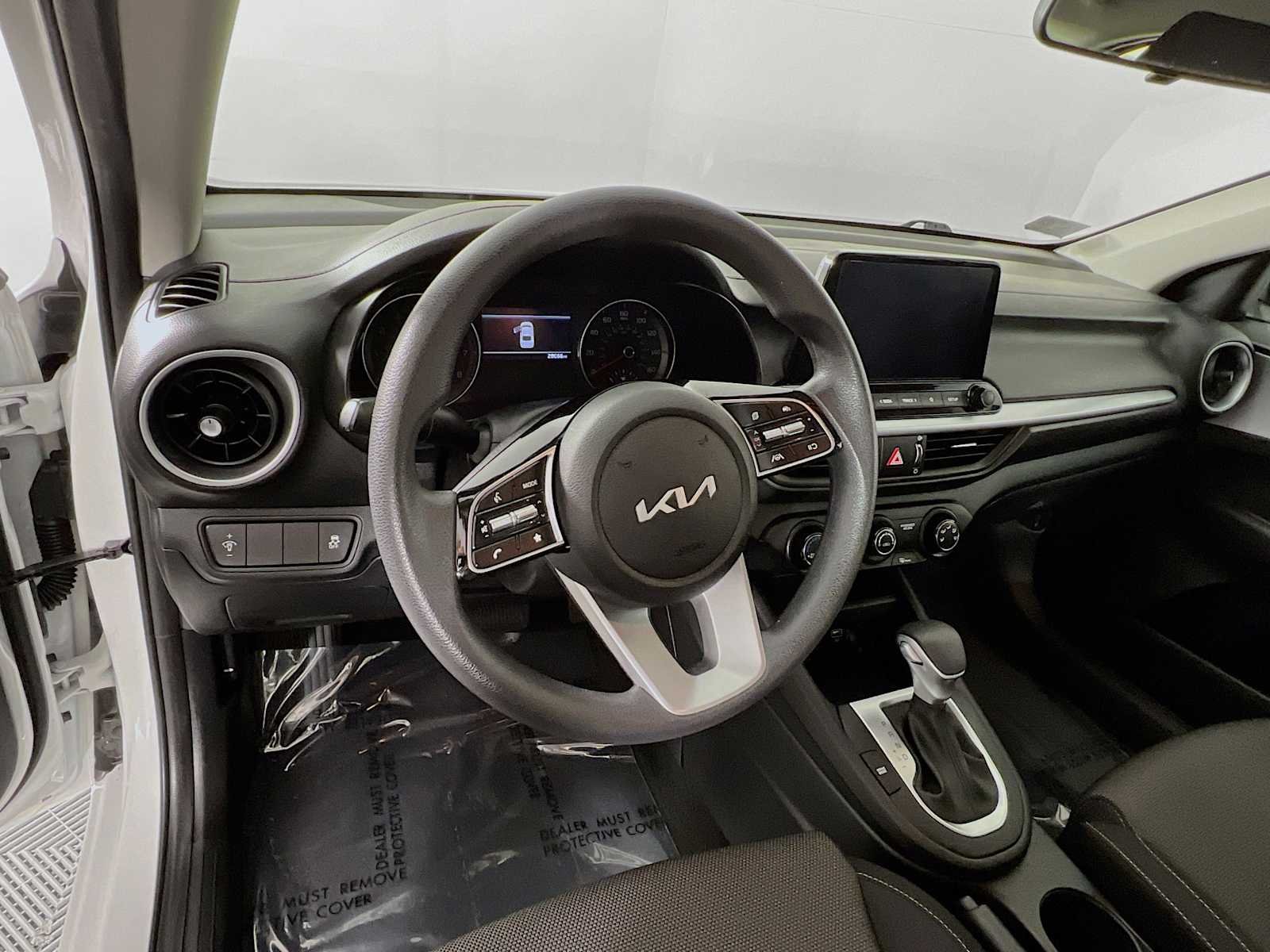 Used 2024 Snow White Pearl Kia LXS image 11