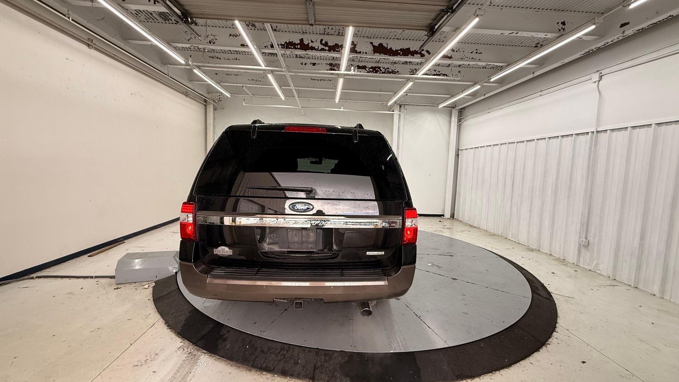 Used 2015 Black Ford King Ranch image 7