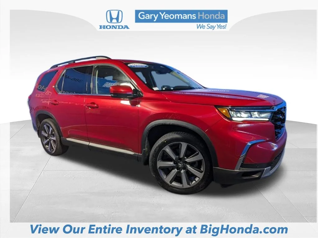 Certified Used 2024 Red Honda Touring image 5
