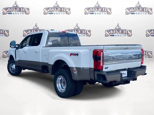 New 2026 Star White Metallic Tri-Coat Ford King Ranch image 4