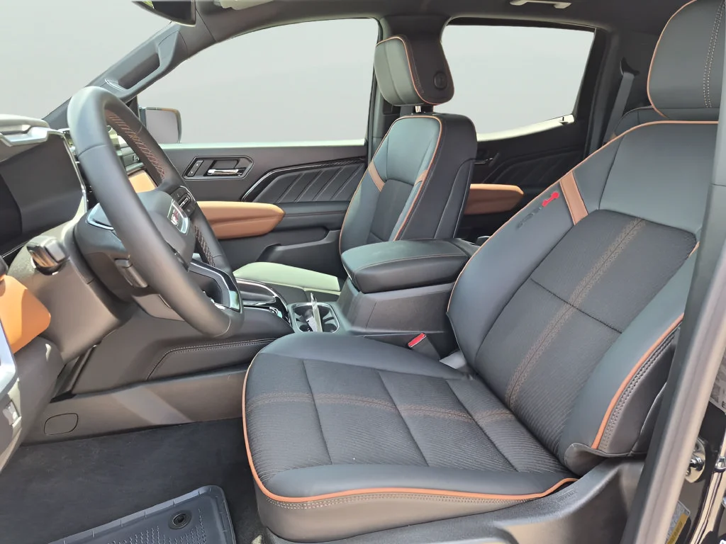 Used 2026 Onyx Black GMC AT4 image 21