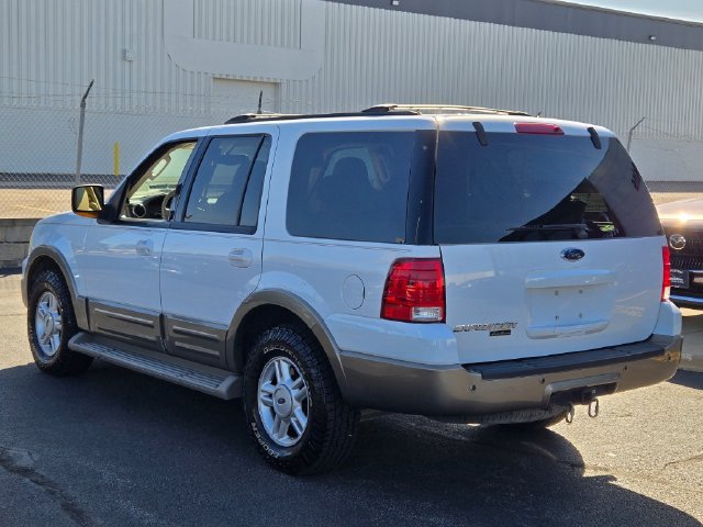 Used 2004 White Ford Eddie Bauer image 18