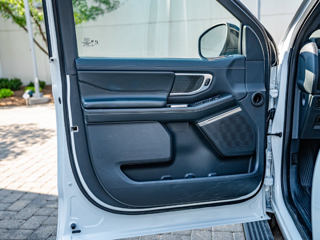 Used 2025 White Ford Platinum image 19