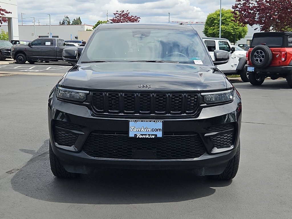 Certified Used 2024 Black Jeep Altitude image 9