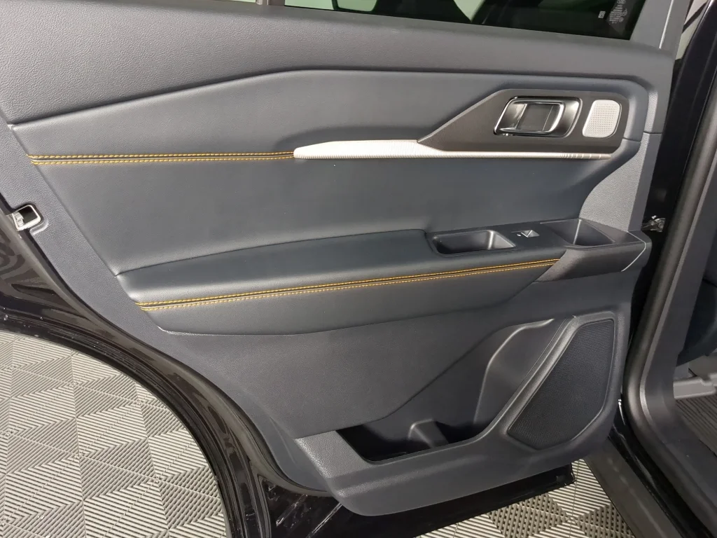 New 2026 Agate Black Metallic Ford Tremor® image 15