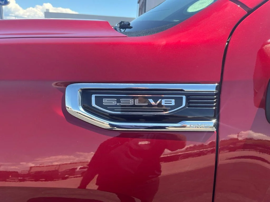 Used 2020 Quartz GMC SLT image 4