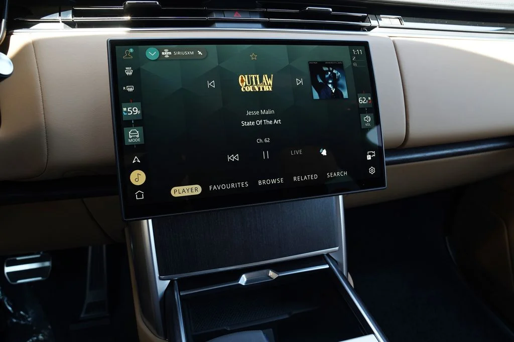 New 2026 Carpathian Grey Land Rover SE image 19