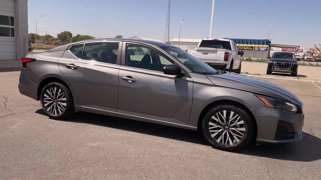 Used 2026 Gray Nissan 2.5 SV image 3