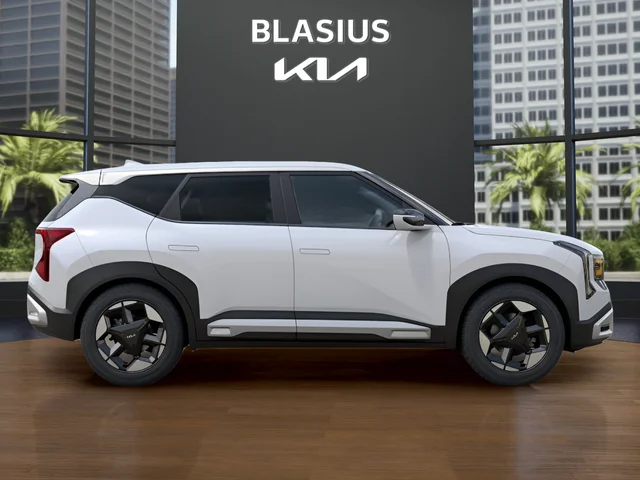 New 2027 White Kia S image 5
