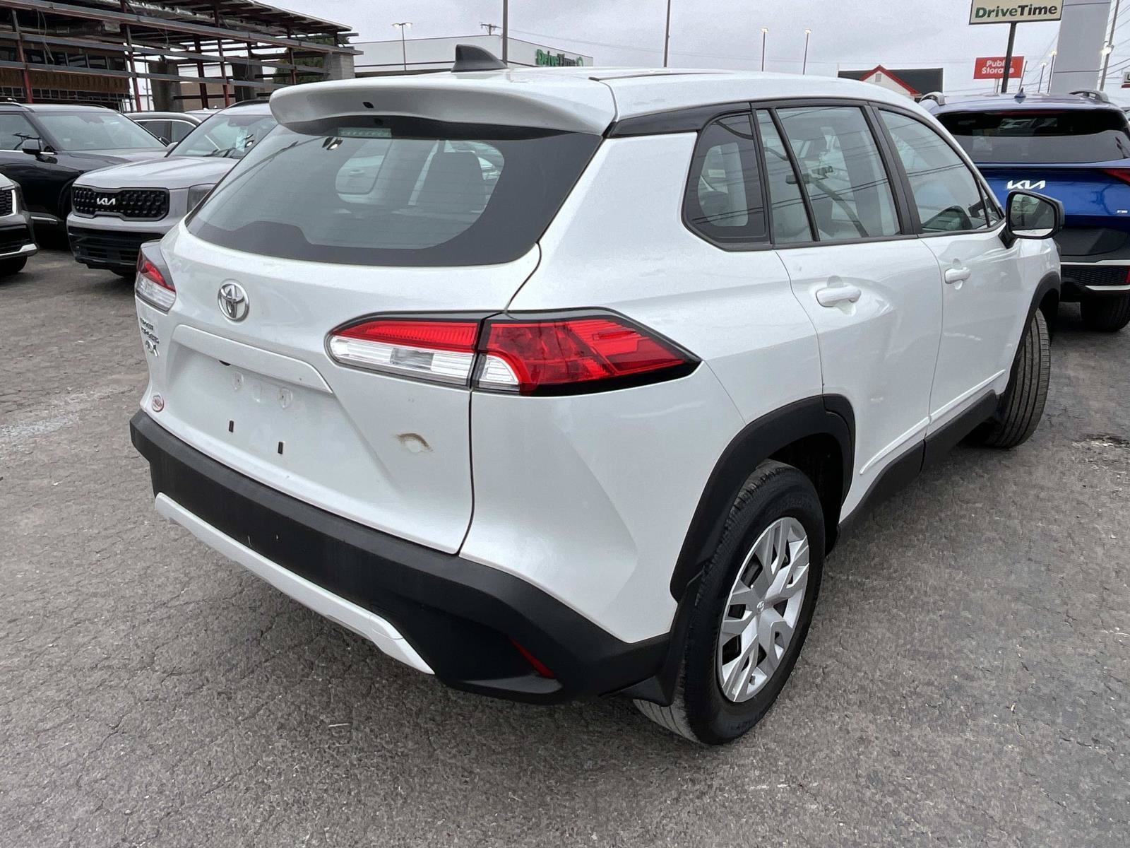 Used 2022 Wind Chill Pearl Toyota L image 5