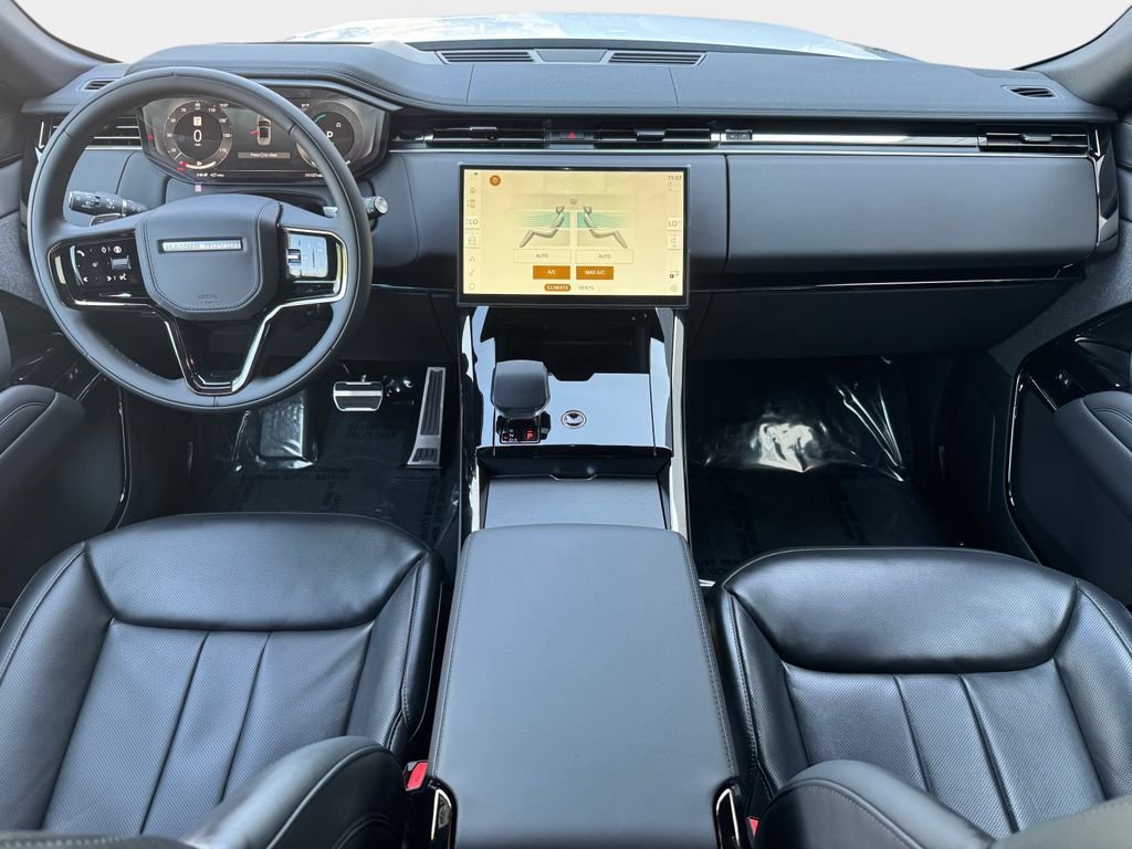 New 2026 Fuji White LAND ROVER Dynamic SE image 9