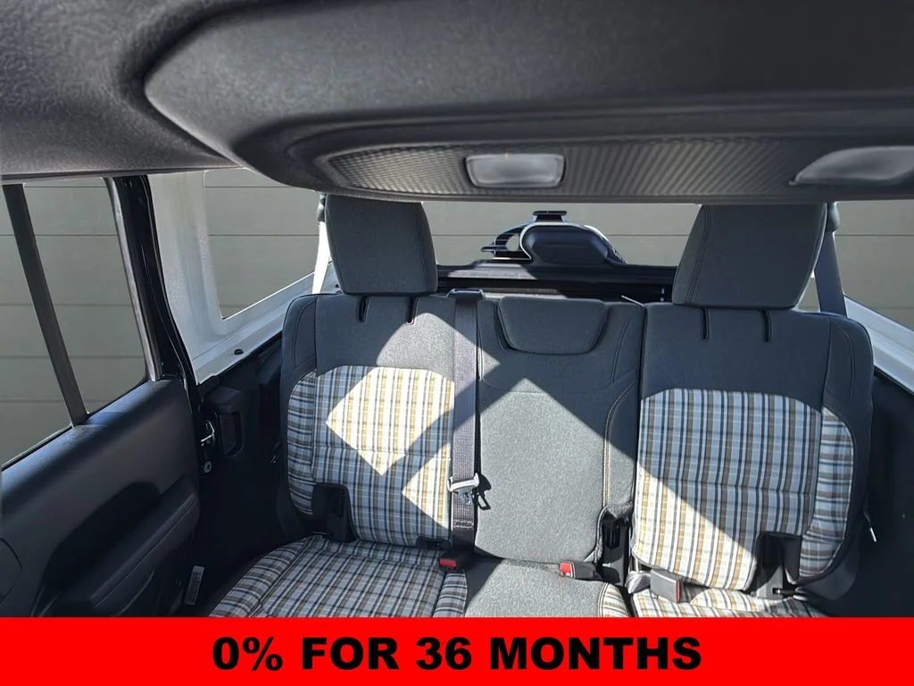 New 2026 Black Clear-Coat Exterior Paint Jeep  image 27