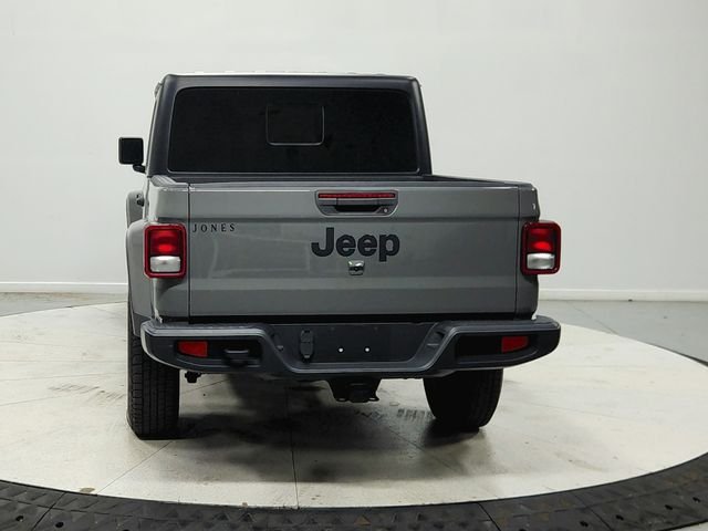 Used 2022 Gray Jeep Sport image 7
