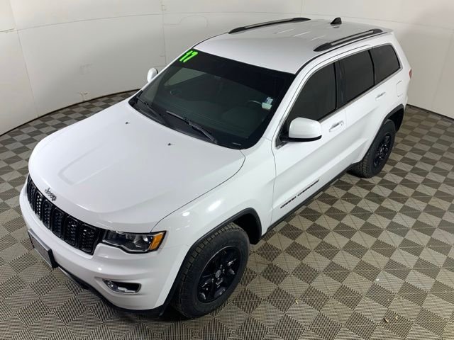 Used 2017 White Jeep Laredo image 14