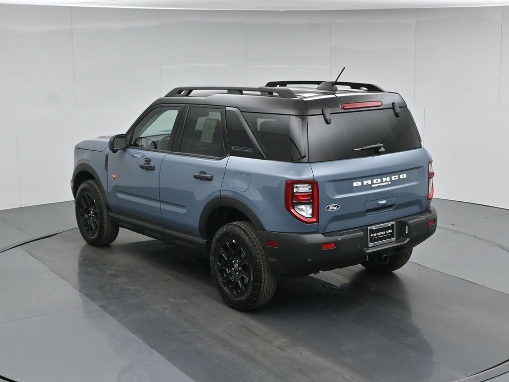 New 2026 Azure Gray Metallic Tri-Coat Ford Badlands image 39