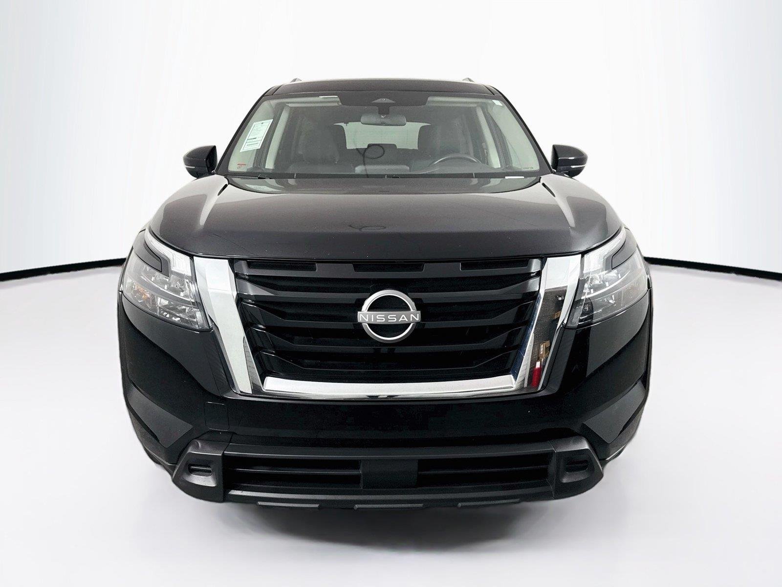 Used 2024 Super Black Nissan SV image 8
