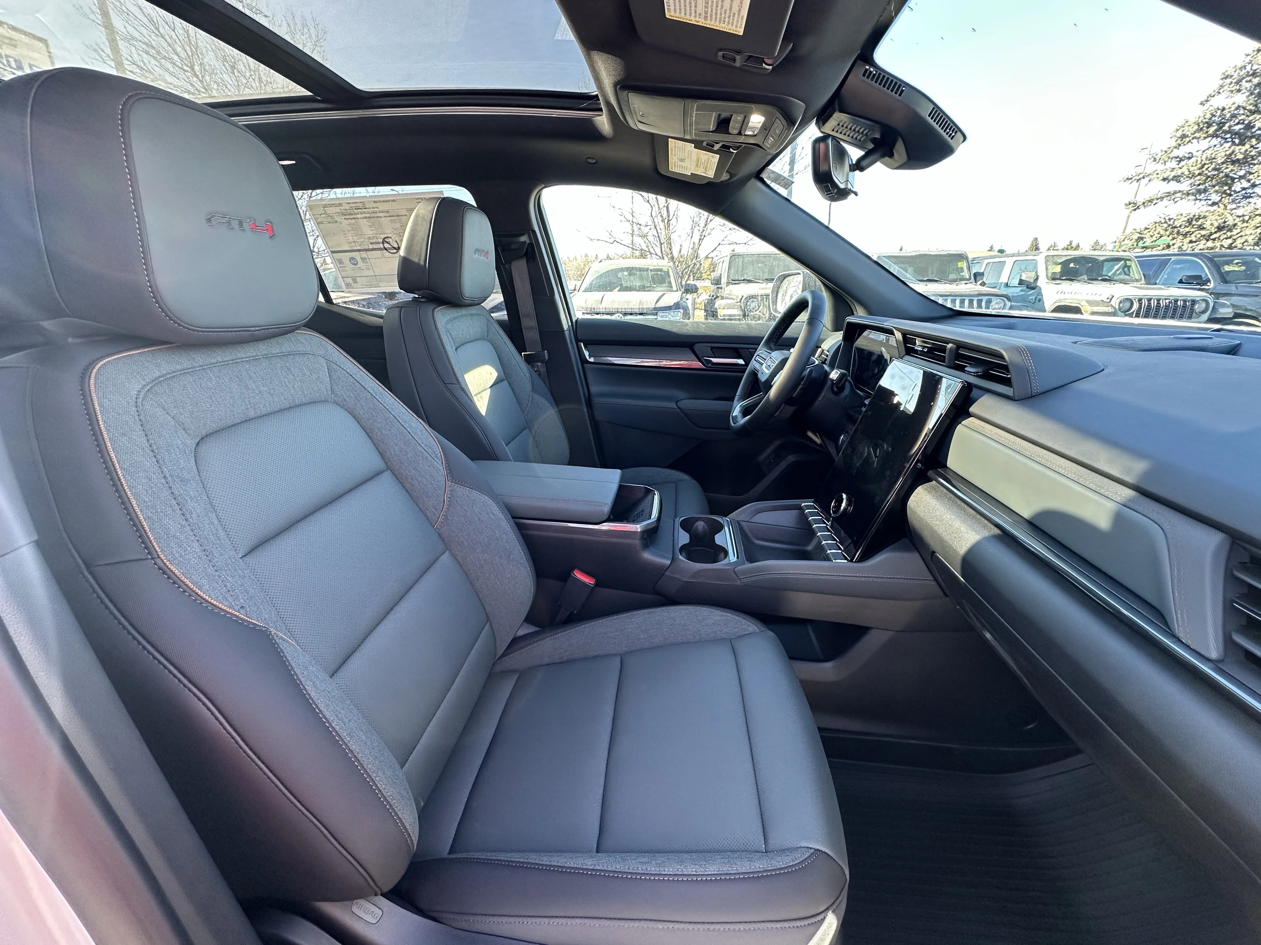 New 2026 Summit White GMC AWD AT4 image 17