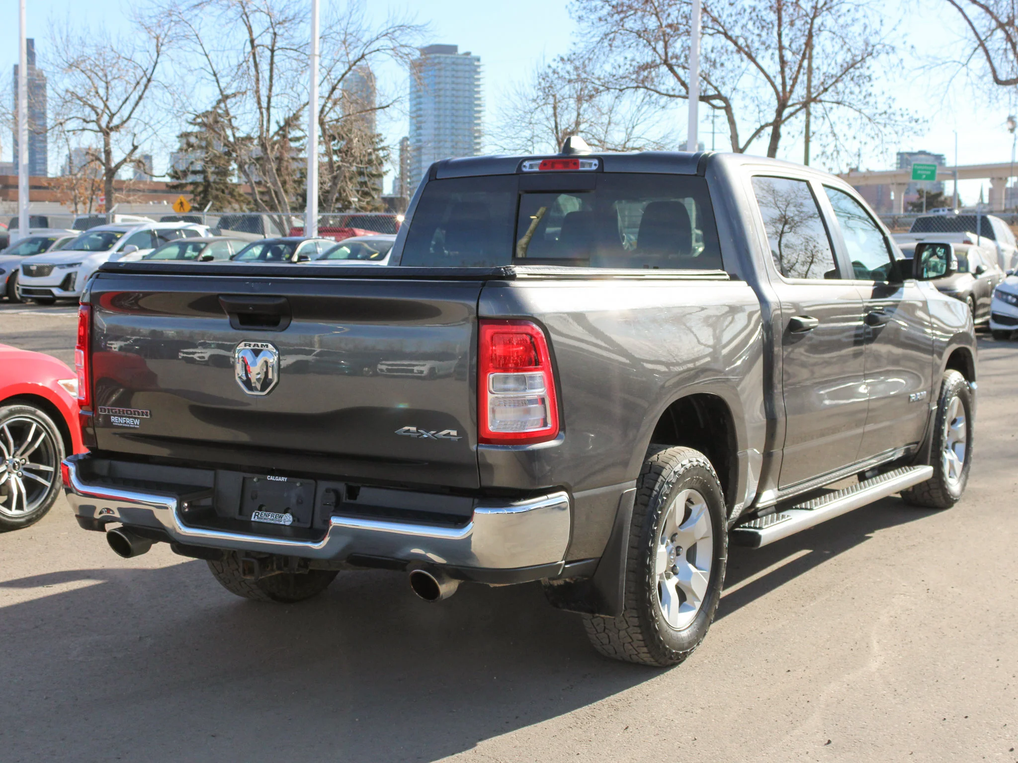 Certified Used 2023 Grey RAM Big Horn * No Accidents | Heated Seats | HEMI V8 | Apple CarPlay | Tonneau Cover image 16