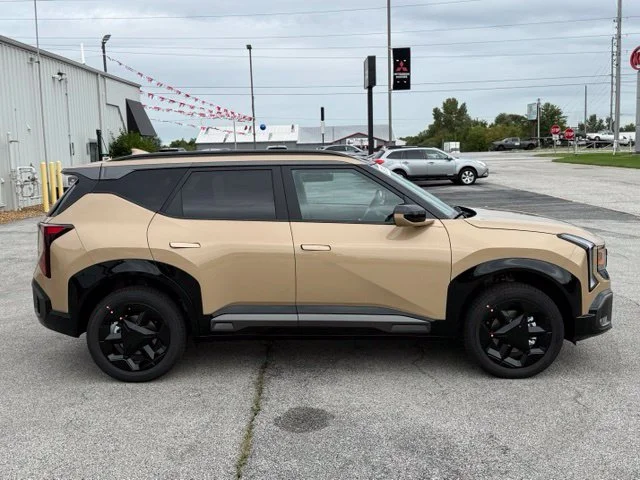 New 2027 Brown Kia X-Line S image 8