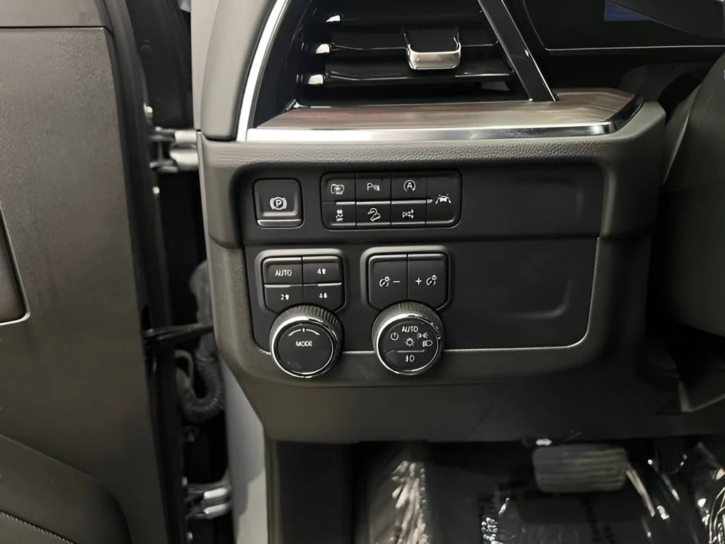 Used 2025 Sterling Gray Metallic Chevrolet Z71 image 10