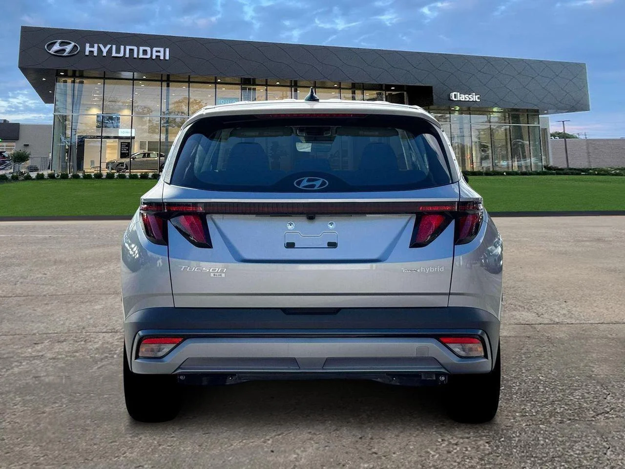 New 2026 Shimmering Silver Metallic Hyundai Blue SE image 6