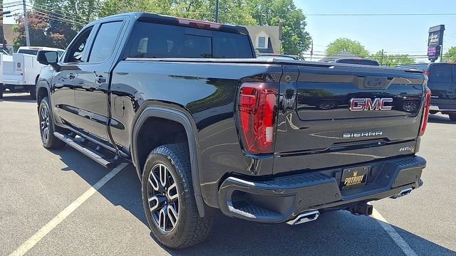 Used 2025 Onyx Black GMC AT4 image 8