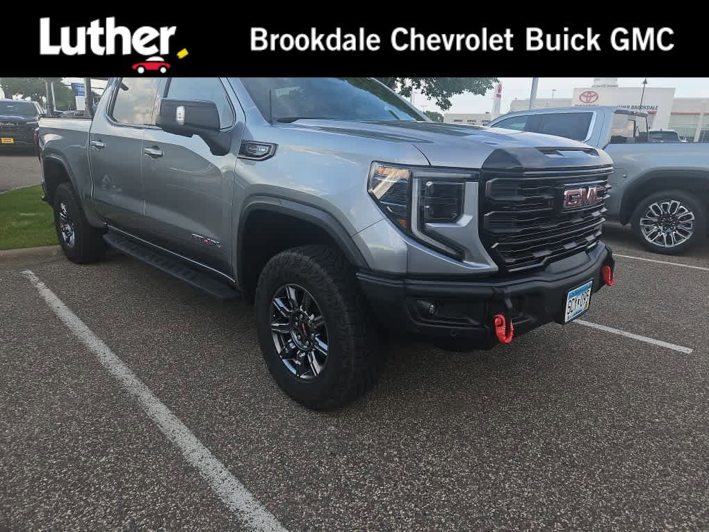 2024 GMC Sierra 4WD Crew Cab Short Box AT4X's photo