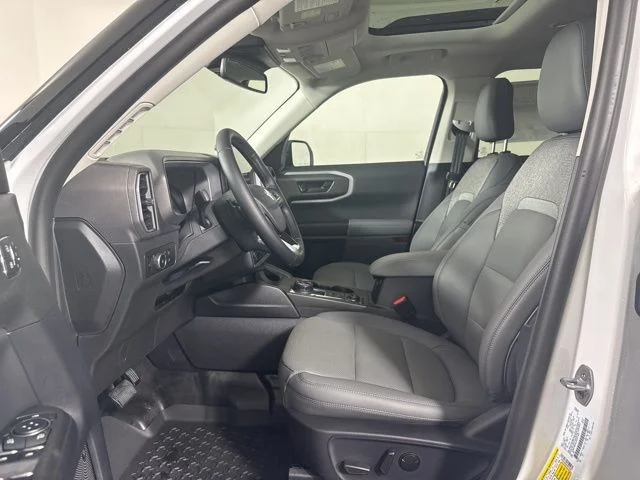 New 2025 Oxford White Ford Badlands image 11