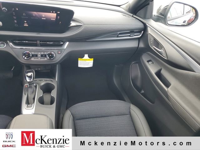 New 2026 Ebony Twilight Metallic Buick Preferred image 25
