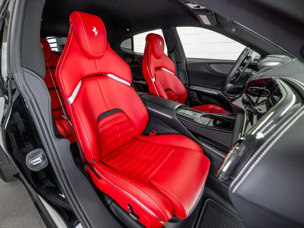 2025 Ferrari Purosangue Base - Photo 23