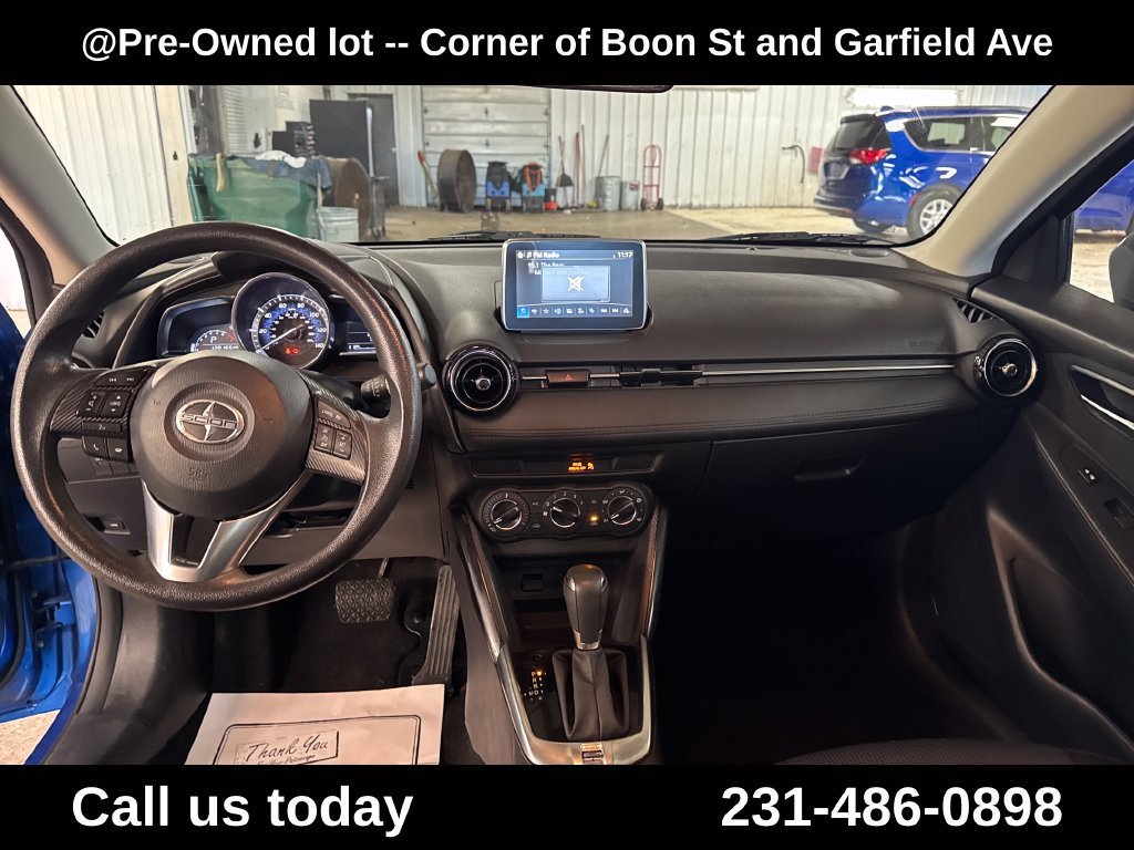 Used 2016 Blue Scion Base image 18