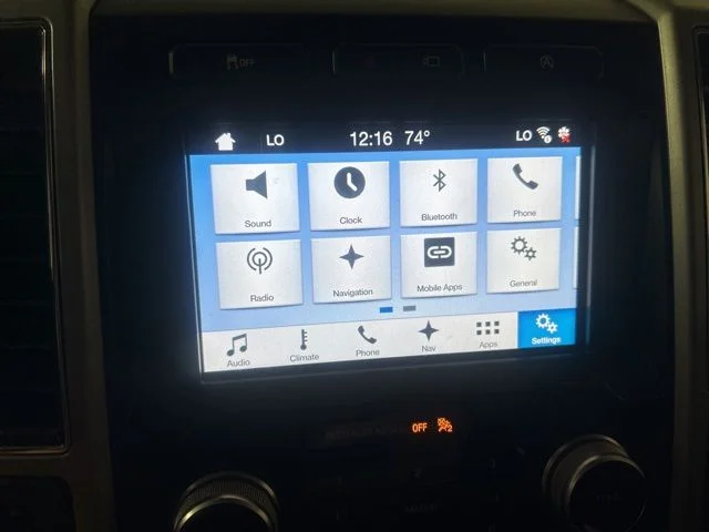Used 2018 Red Ford Lariat image 30