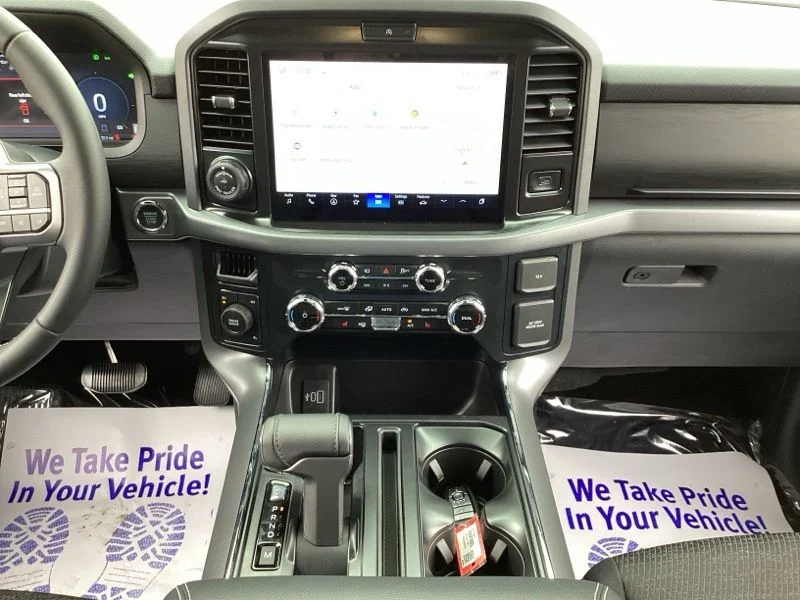 New 2026 Carbonized Gray Metallic Ford XLT image 34