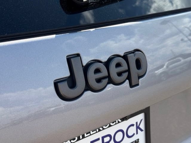 Used 2020 Silver Jeep Trailhawk 4x4 image 20