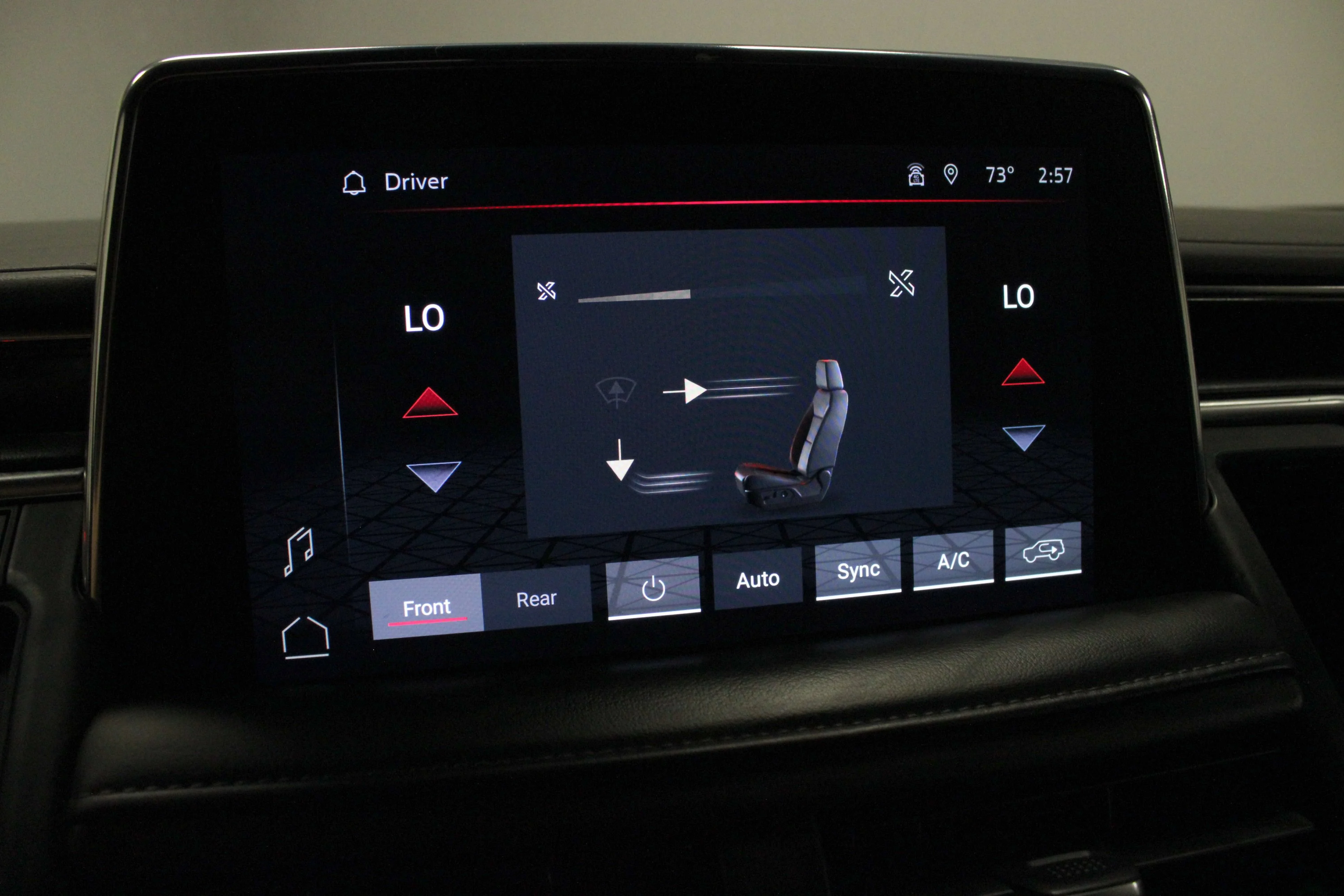 Used 2023 Onyx Black GMC SLE image 28
