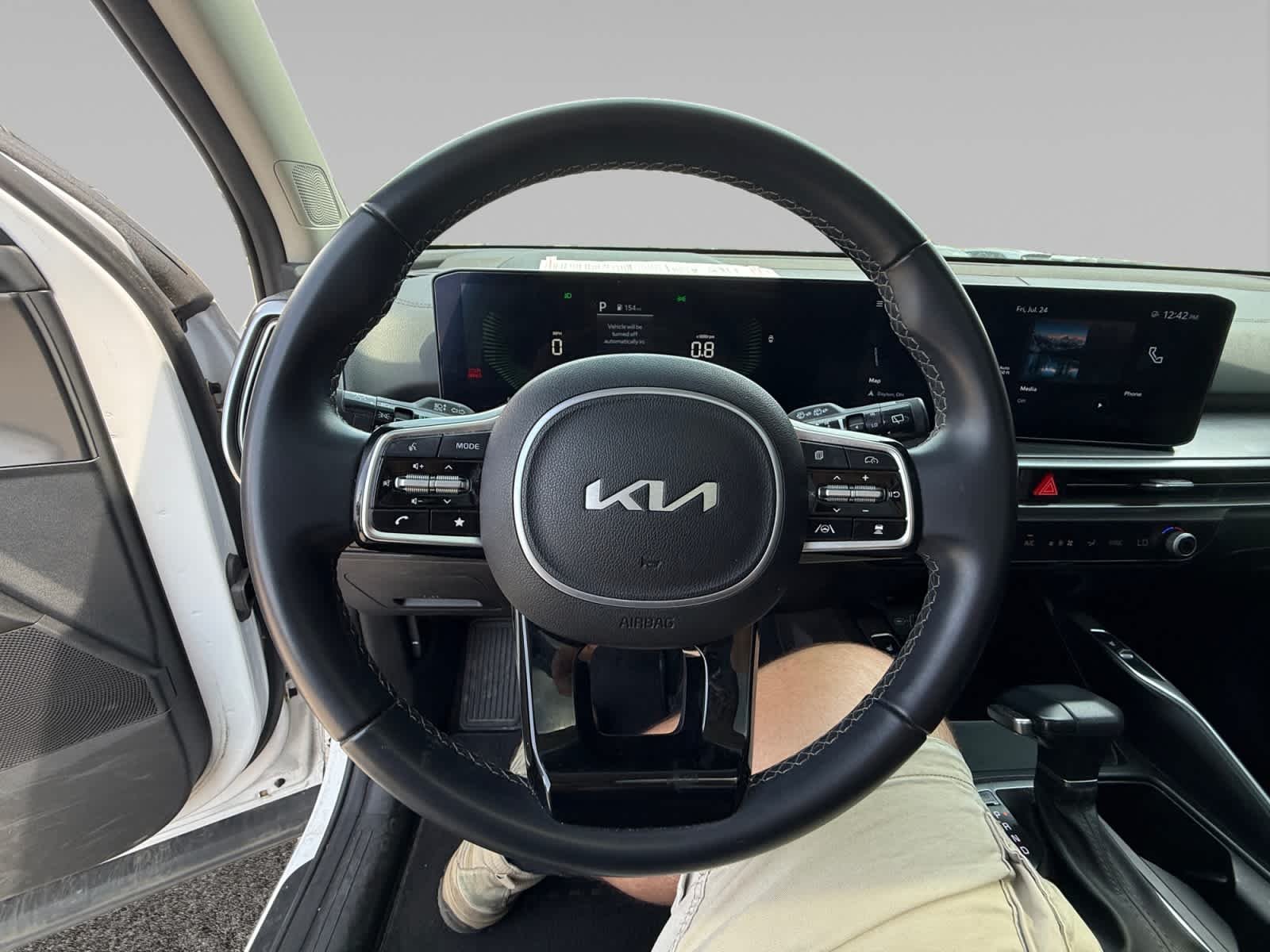 Used 2024 Glacial White Pearl Kia EX image 13
