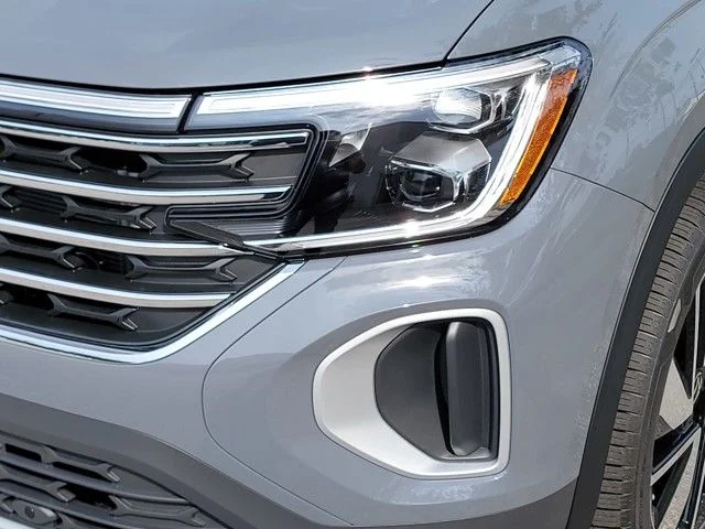 2026 Volkswagen Atlas SE w/Tech - Photo 10