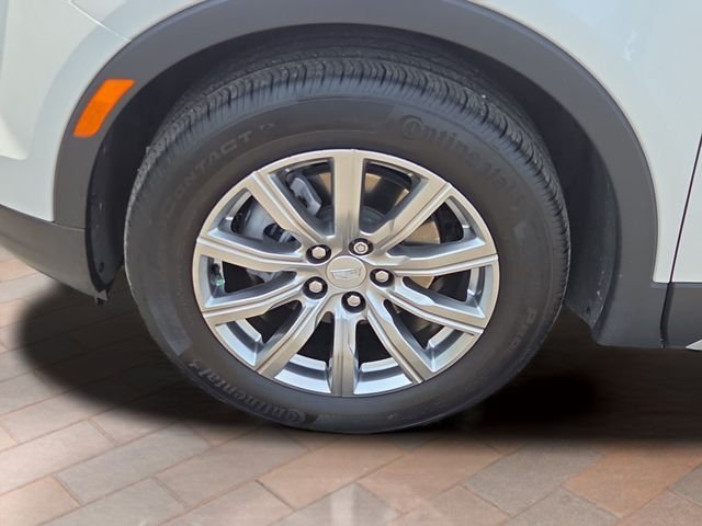 Used 2023 Crystal White Tricoat Cadillac Premium Luxury image 30