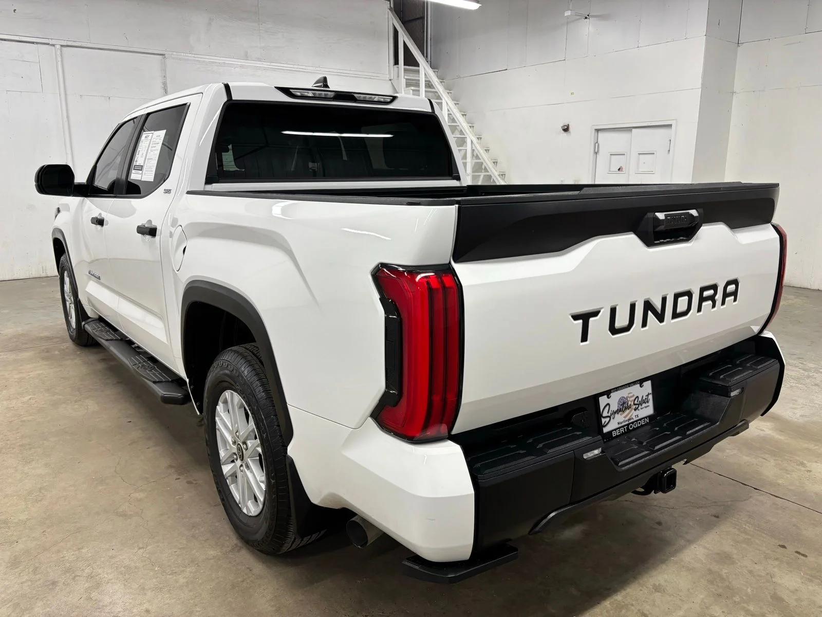 Used 2024 White Toyota SR5 image 5