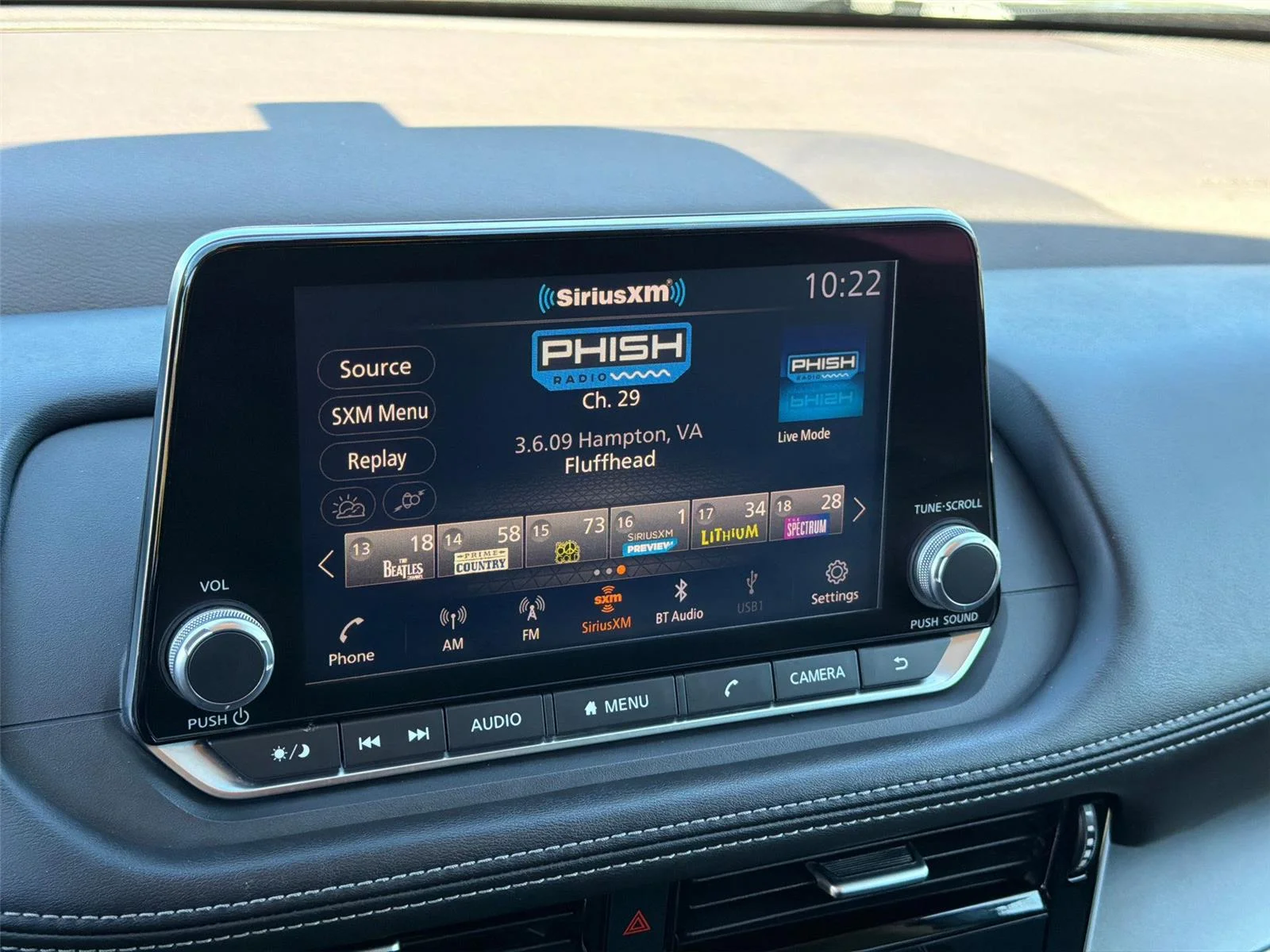 Used 2021 Gun Metallic Nissan SV image 4