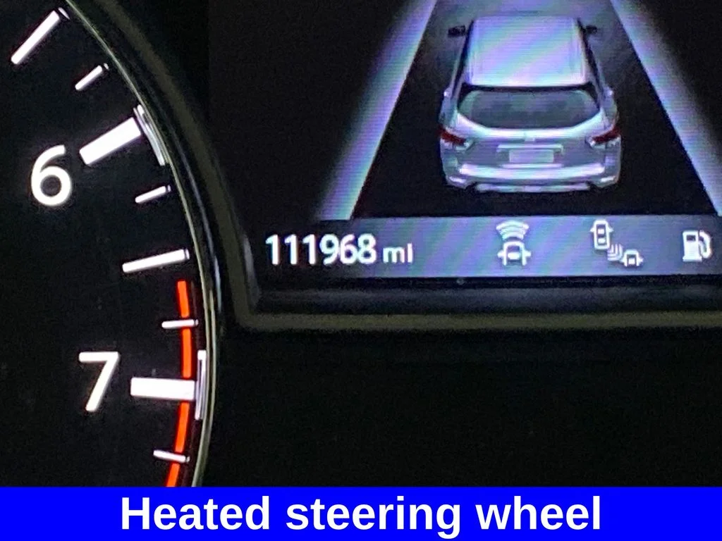 Used 2019 Green Nissan SL image 18