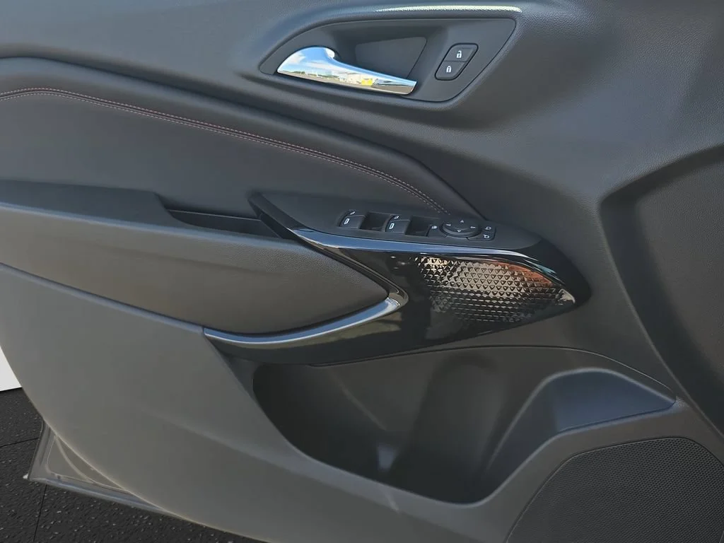 2026 Chevrolet Trax RS - Photo 27