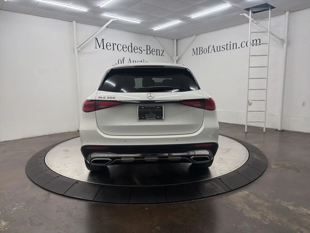Used 2026 White Mercedes-Benz GLC 300 image 6