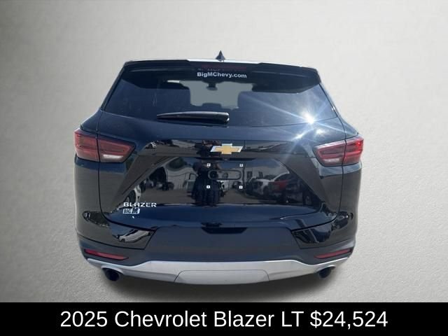 Used 2025 Black Chevrolet LT image 4