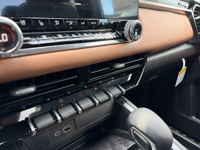2026 GMC Canyon AT4 - Photo 28