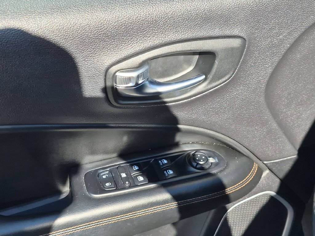 Used 2021 Gray Jeep Limited image 11