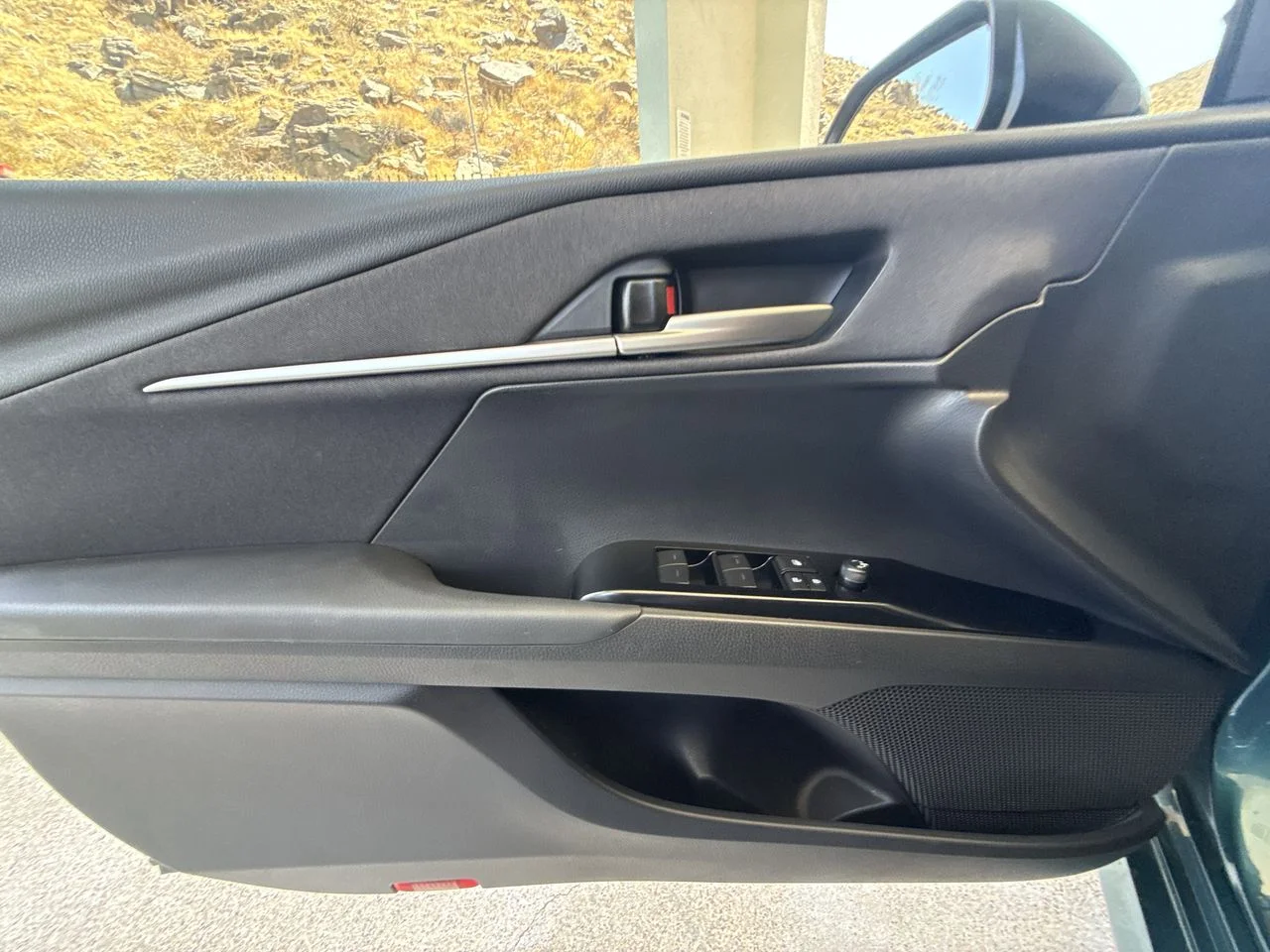 Used 2025 Ocean Gem Toyota LE image 22