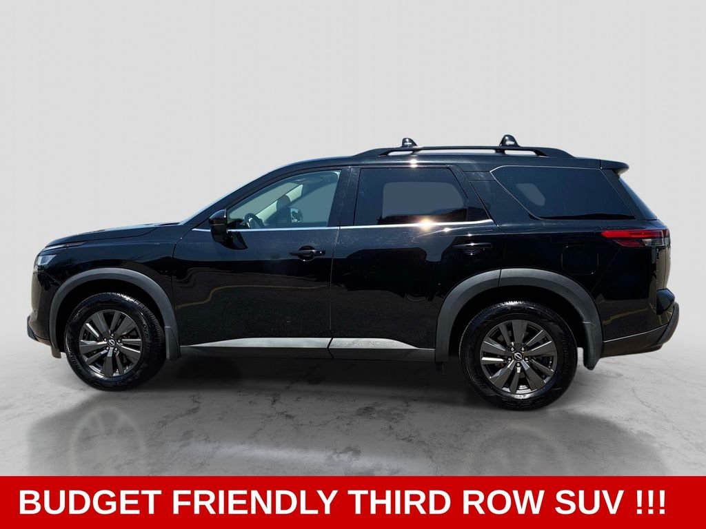 Used 2022 Black Nissan SV image 4