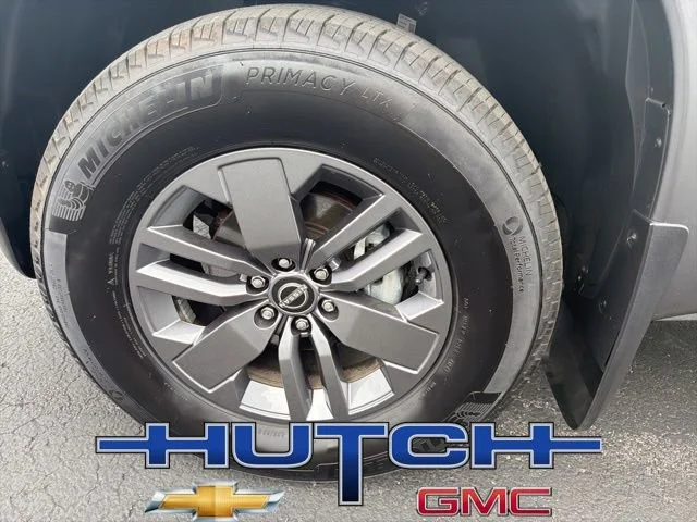 Used 2025 Gray Nissan Crew Cab SV 4x4 image 9